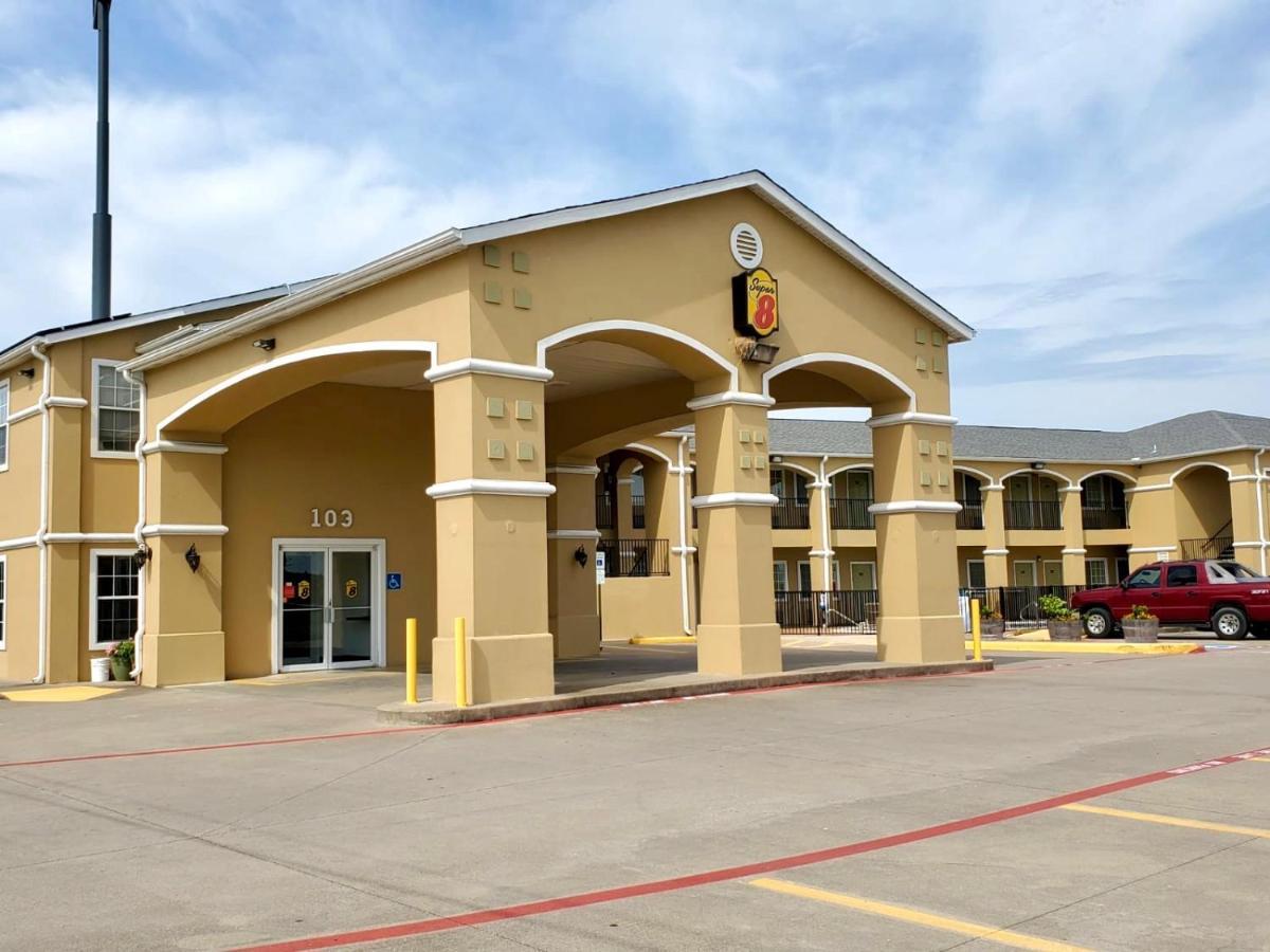 Super 8 By Wyndham Forney/East Dallas Hotel Exterior photo